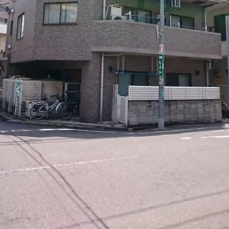 パインプレイス 外観