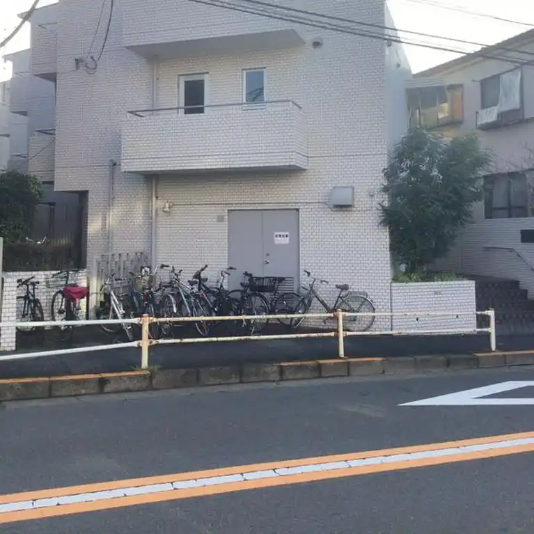 中銀弦巻マンシオン 外観