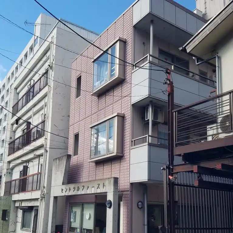 セントラルファースト 外観