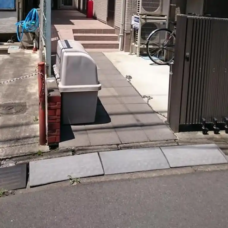 モンセーム 外観