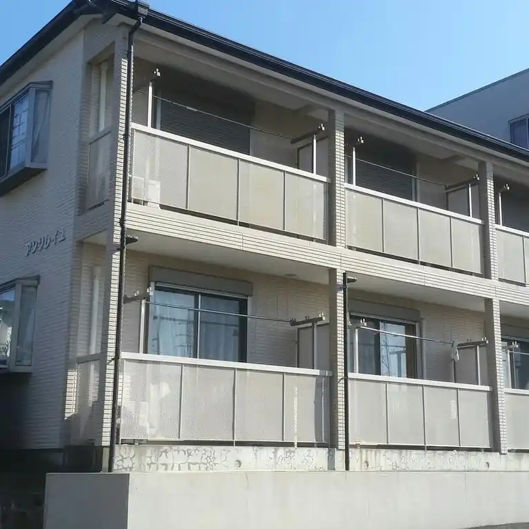 アンソレイユ 外観