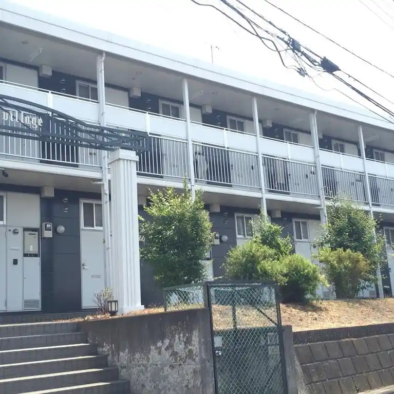 レオパレス白山 外観