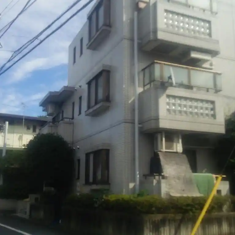 ドゥウェルエム 外観