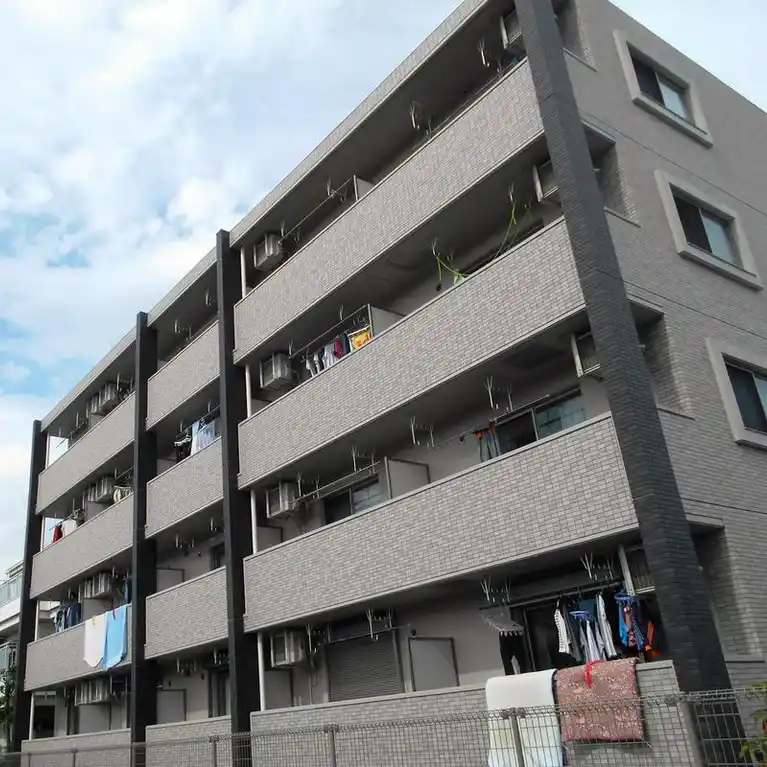 アバンサール