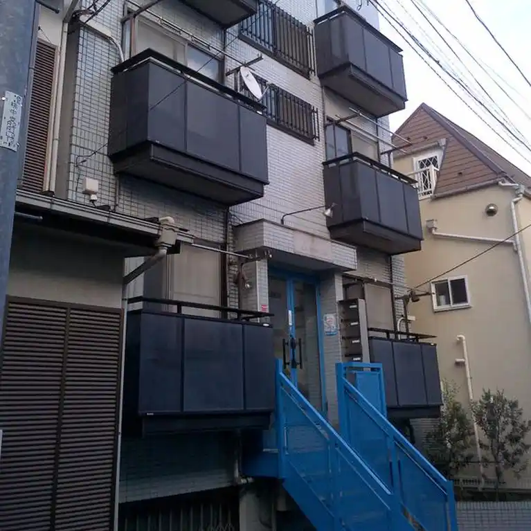 ラメゾンブルー 外観