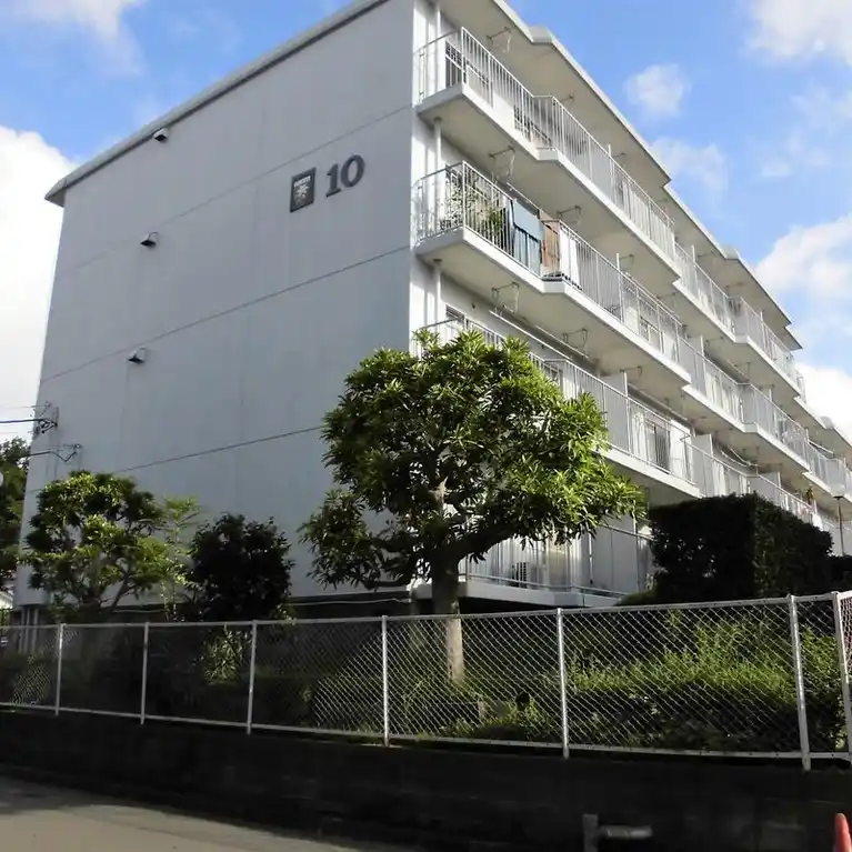 リリー本郷台10号棟 外観