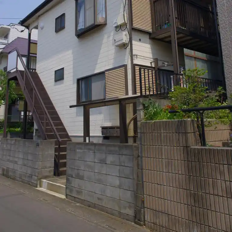 ポプラ 外観