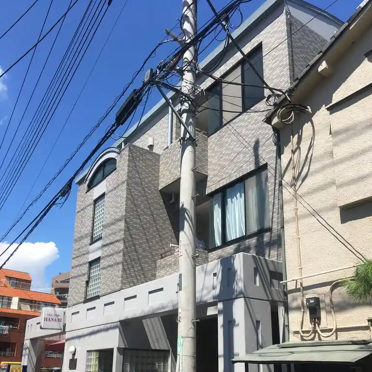 サンパレス