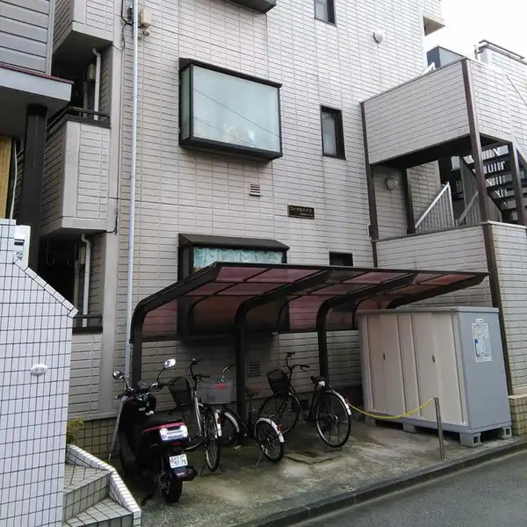 ロイヤルハイツ 外観