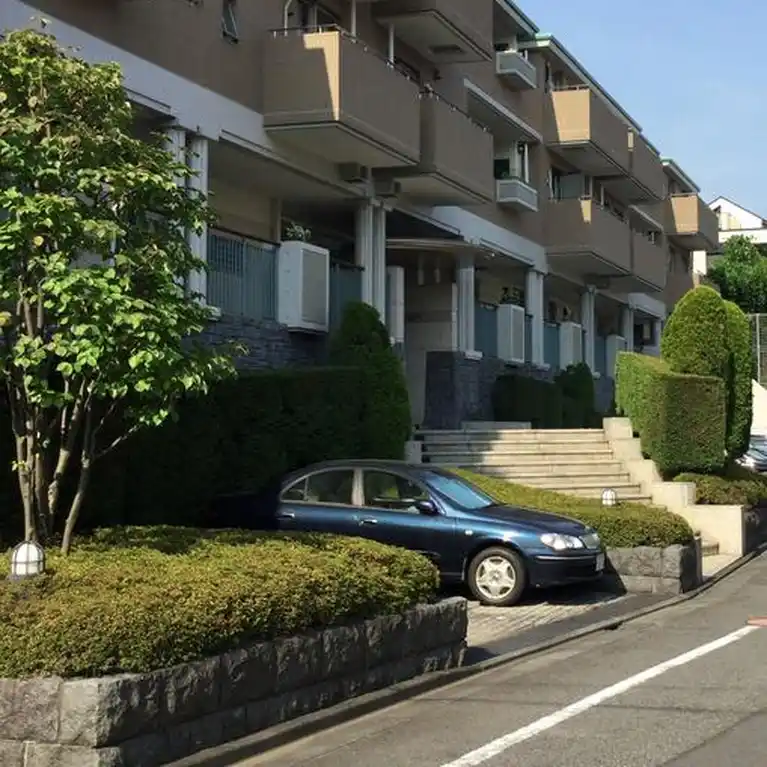 パーク・ハイム西嶺町