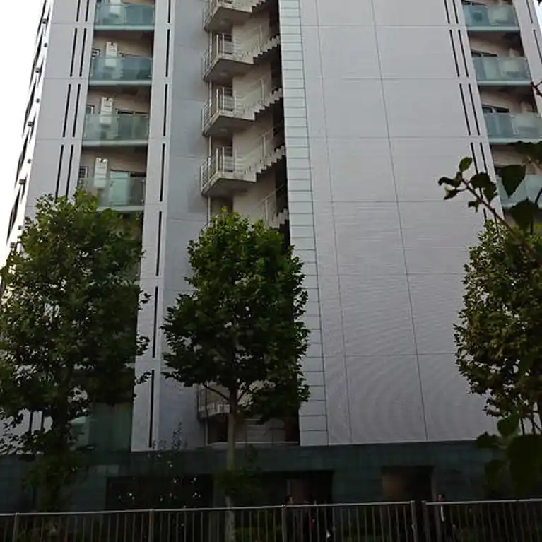 ファミール銀座イースト