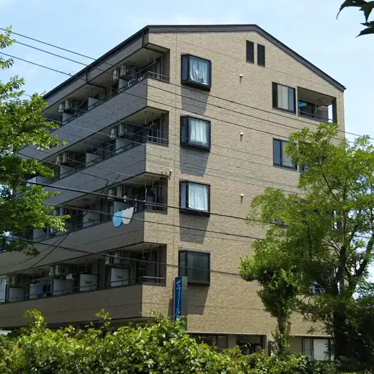 石坂ゼフィール 外観