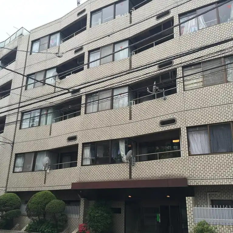 シャレー・コート 外観