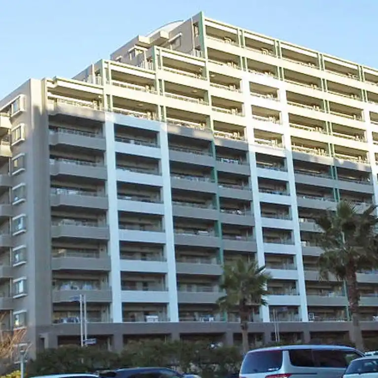 セレナヴィータ新浦安A棟