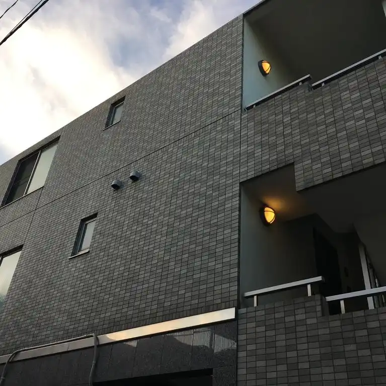 アスティオン 外観