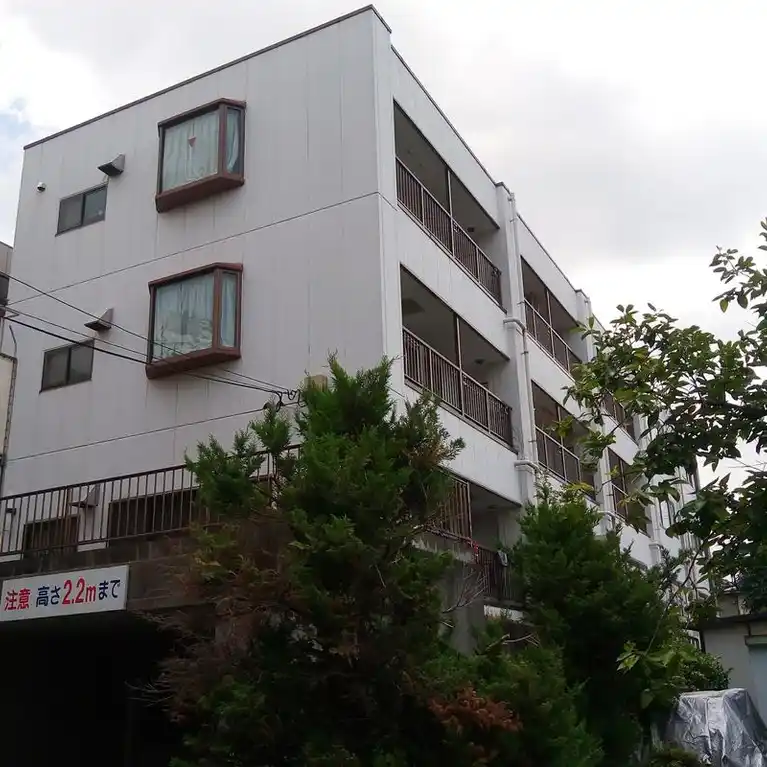 クレセントビル 外観