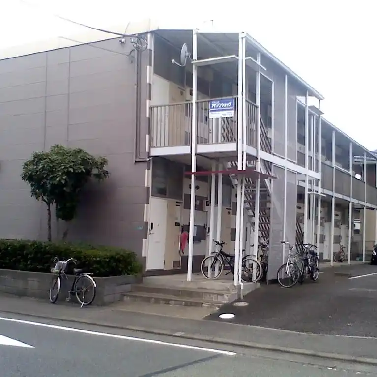 レオパレスコンフォール 外観