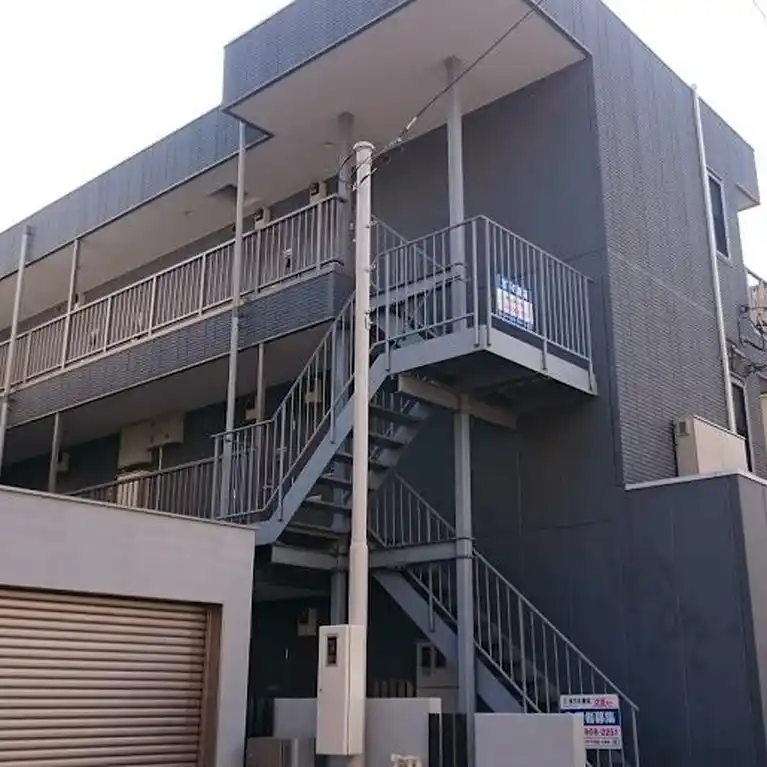 アンプルールフェール川口II 外観