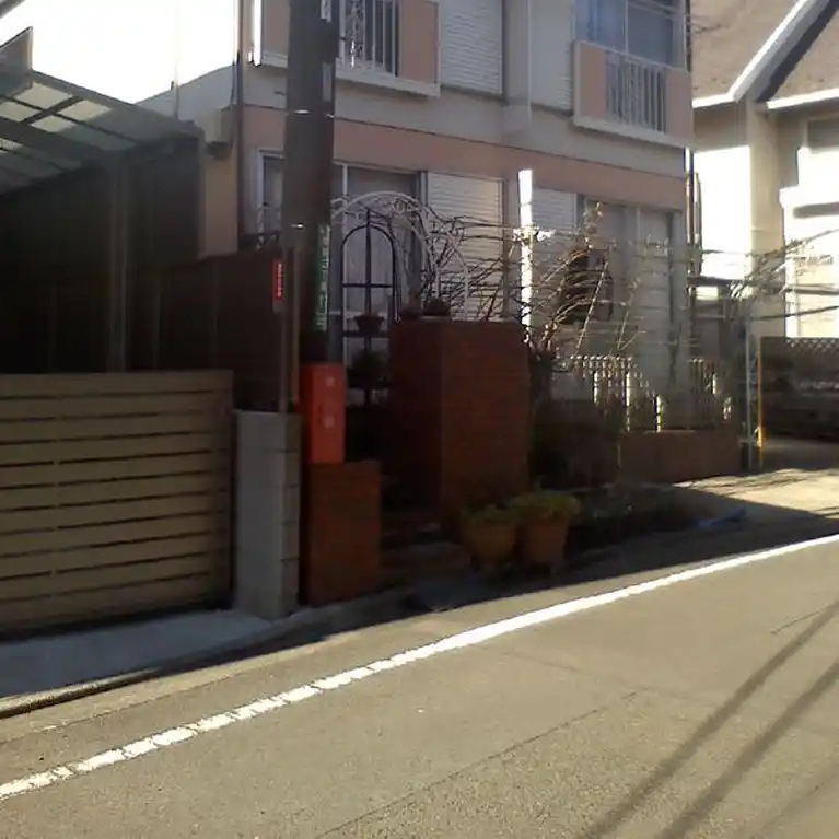 フラットII