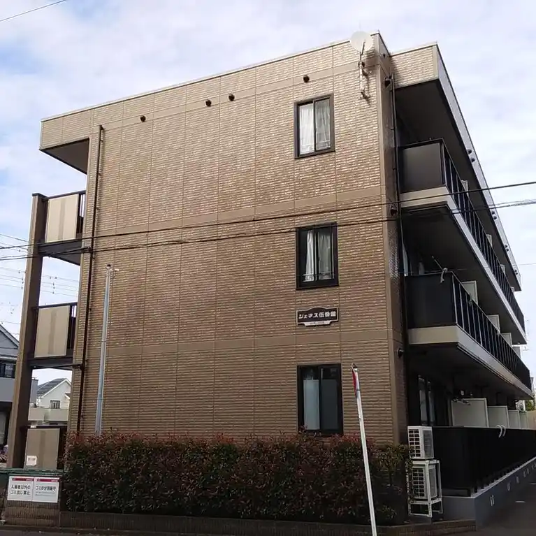 ジェネス伍番館 外観