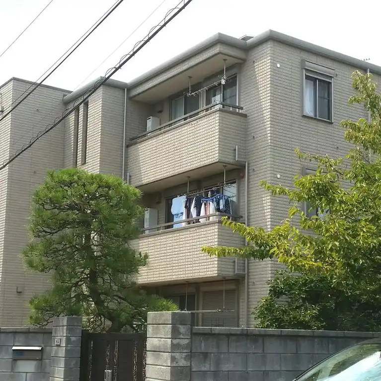 ドミール外山 外観