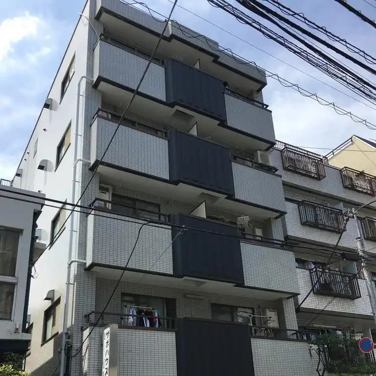 エム・モントワ 外観
