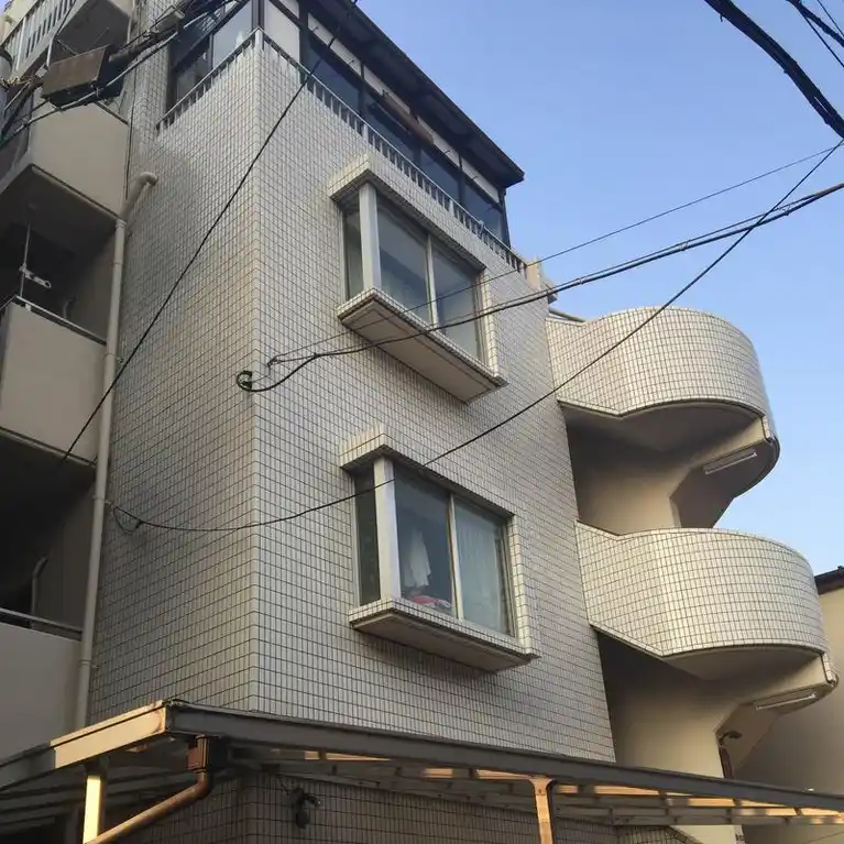 リベール根岸 外観