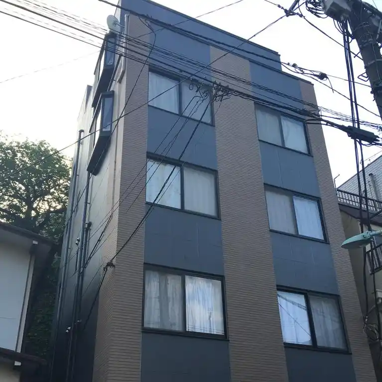 レオンミナミアザブ 外観