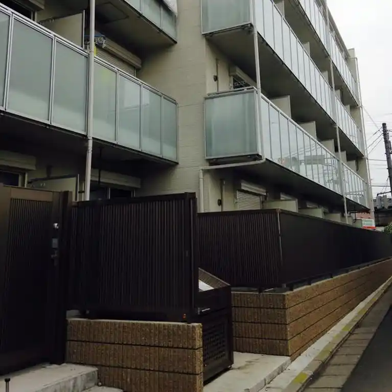 レオネクストルナ大宮 外観