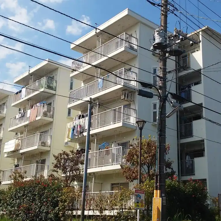 公社大和上北台住宅10号棟