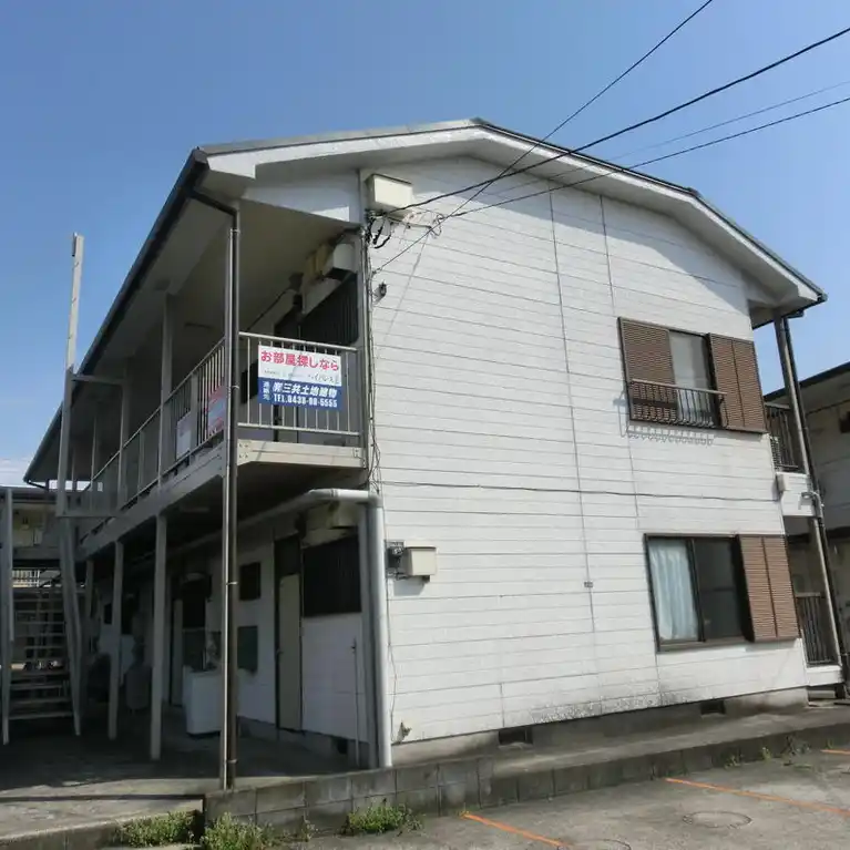 ハイパレスE 外観