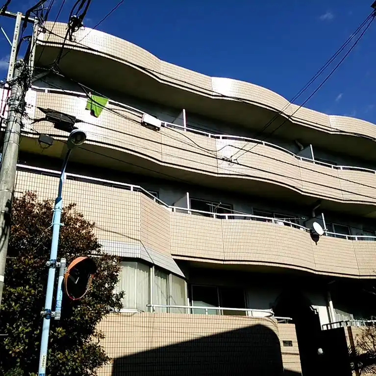 エクセレンス・コダマ