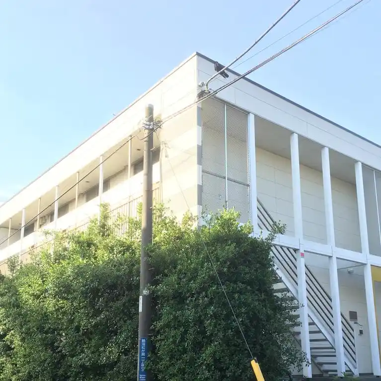 レオパレス松が岡