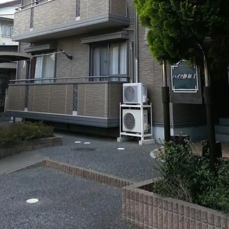 ハイツ静和I