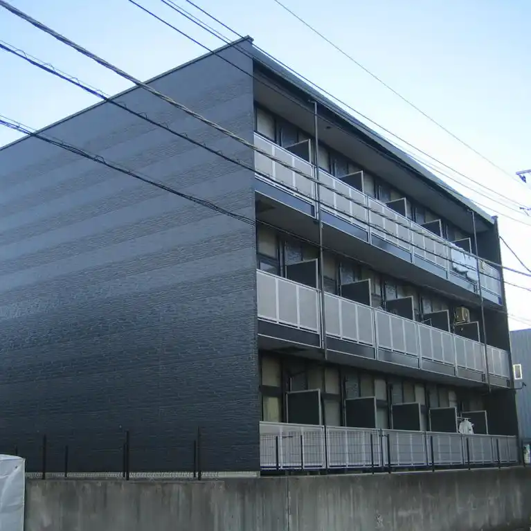 レオパレスヒューゲル五番館 外観
