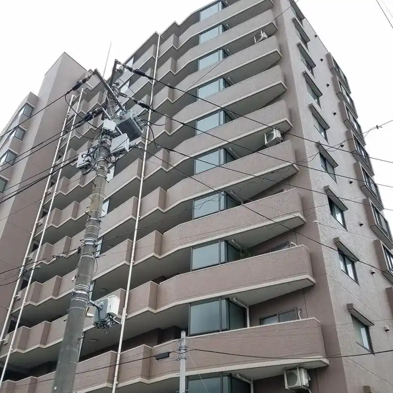 ナイスアーバン西横浜 外観