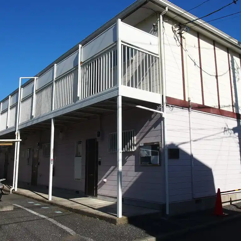 レオパレスZUSHI1番館 外観
