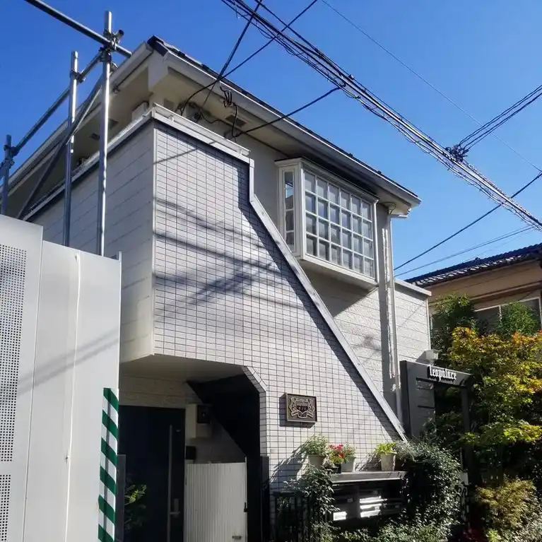 レオパレスケント 外観