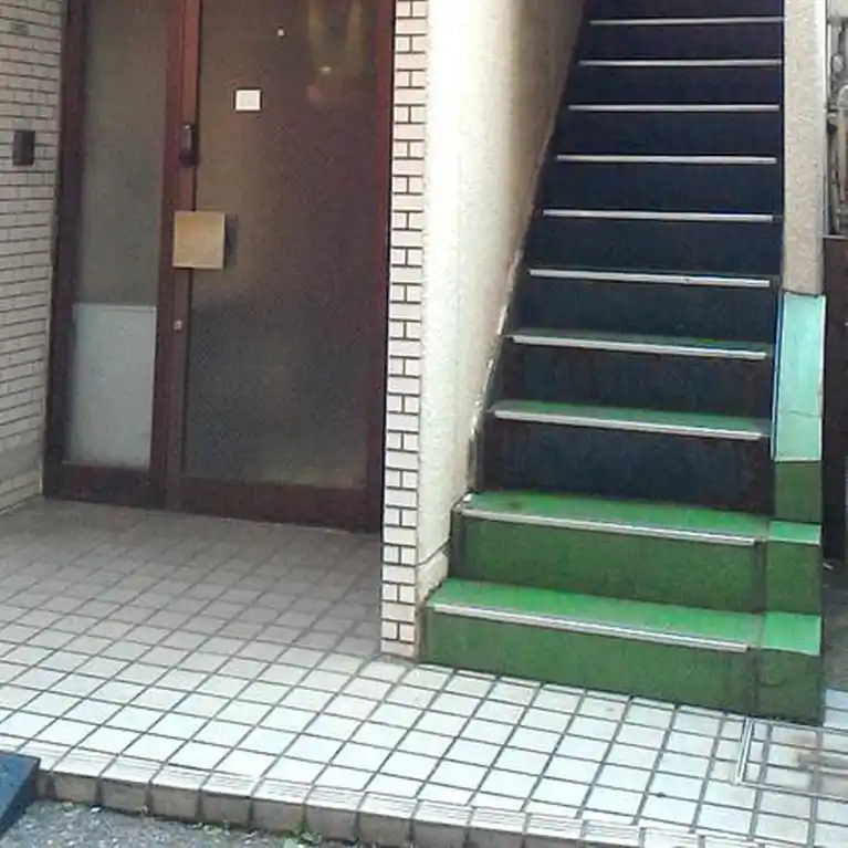 高原マンション 外観