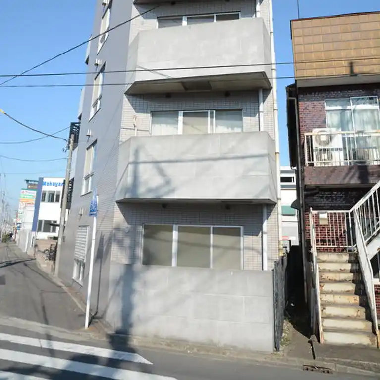 アクセスマスダ 外観