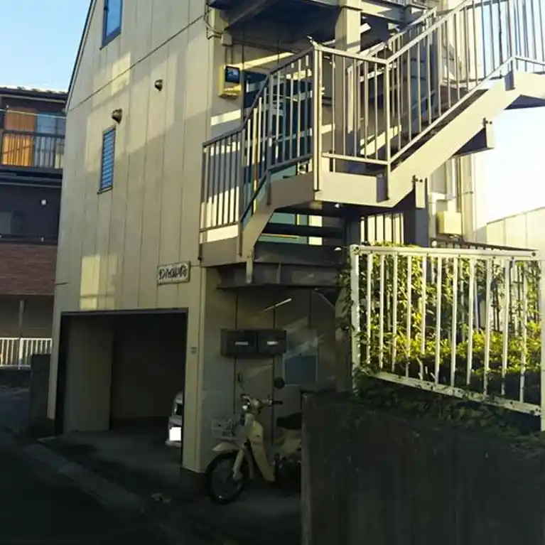 サンハイムいずみ 外観