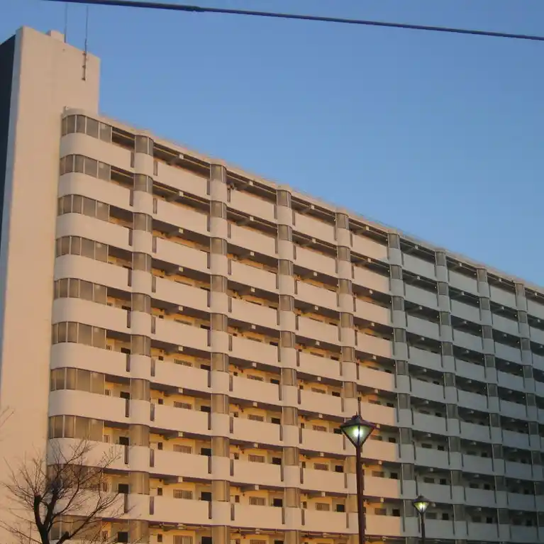UR都市機構保土ヶ谷駅前ハイツ1号棟