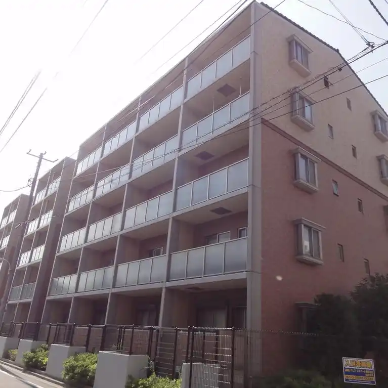 ロイヤルヒルズ浦和 外観