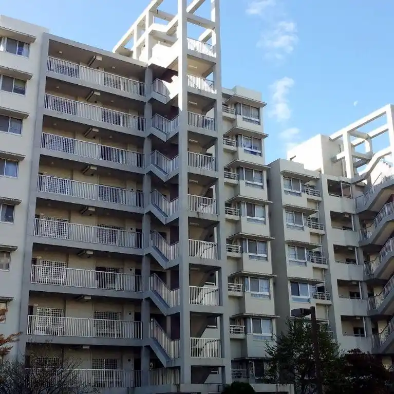 南大沢学園萌樹の丘3-2-4号棟