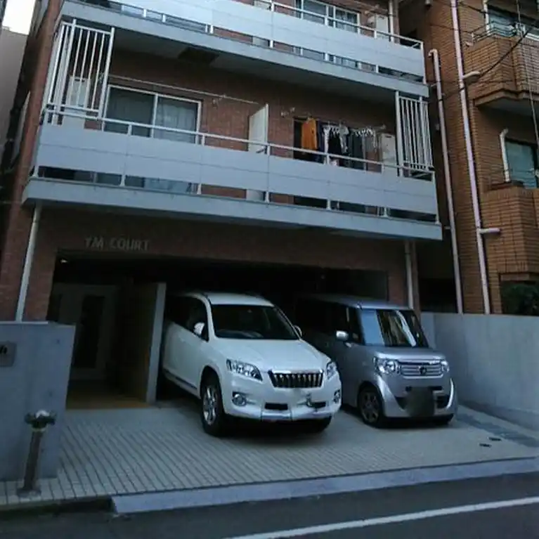 YMコート 外観
