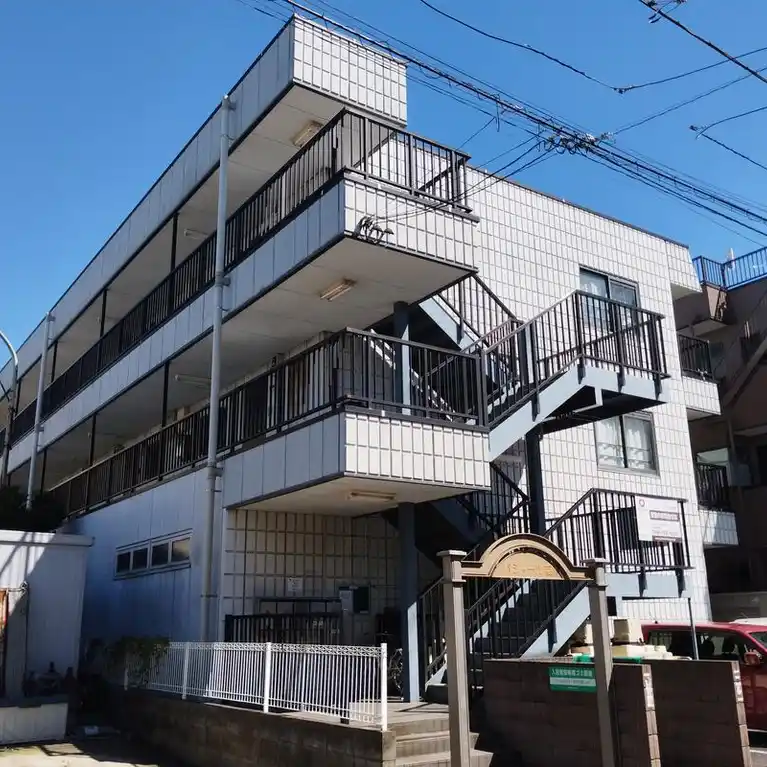 バシャール芝 外観