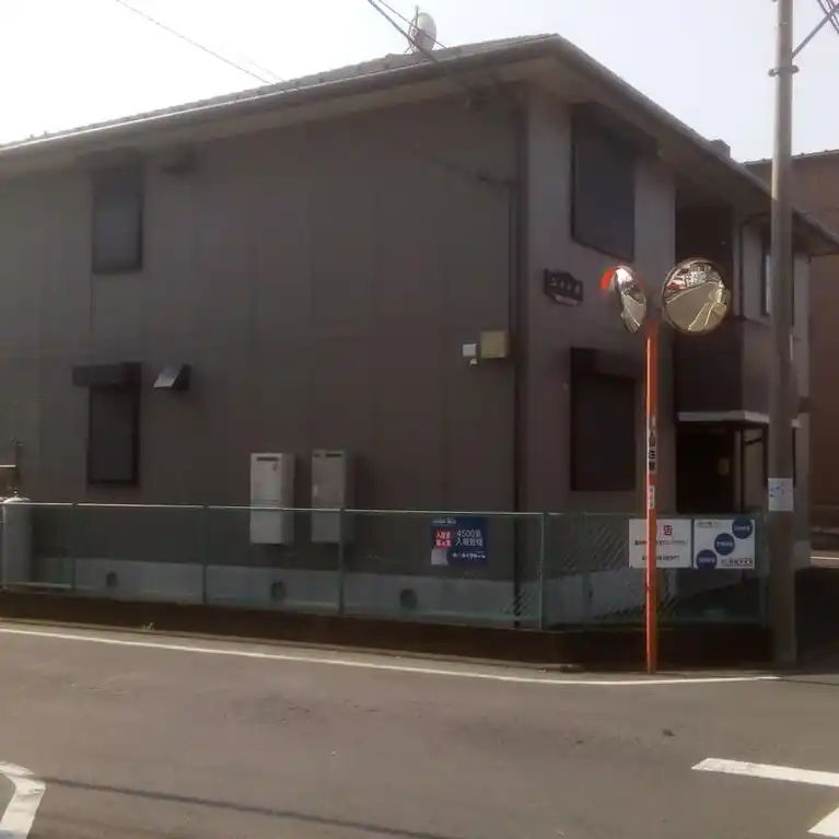 シャトル 外観
