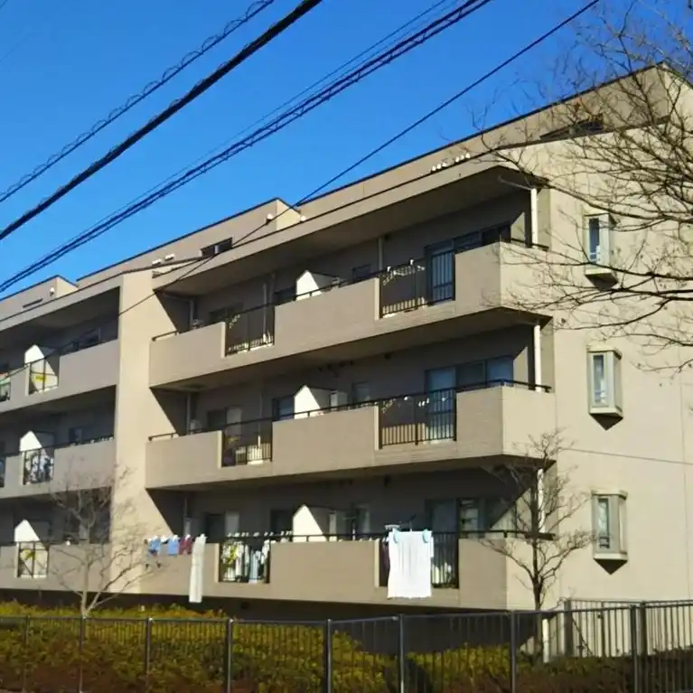オクトス市ケ尾4号棟 外観
