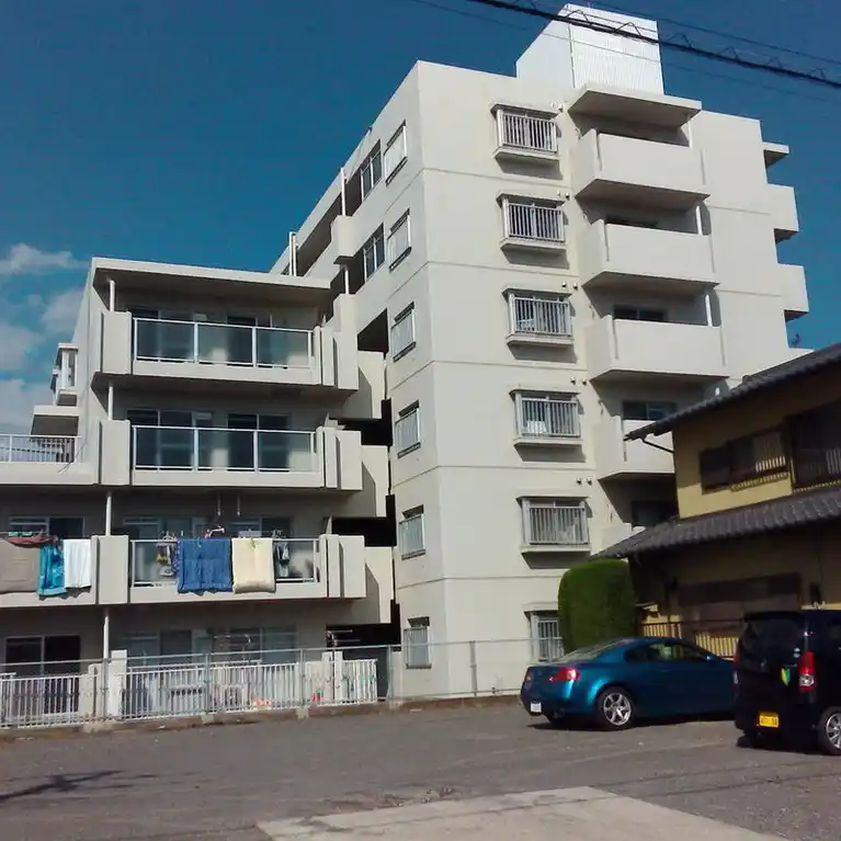 若葉グリーンプラザ八番館