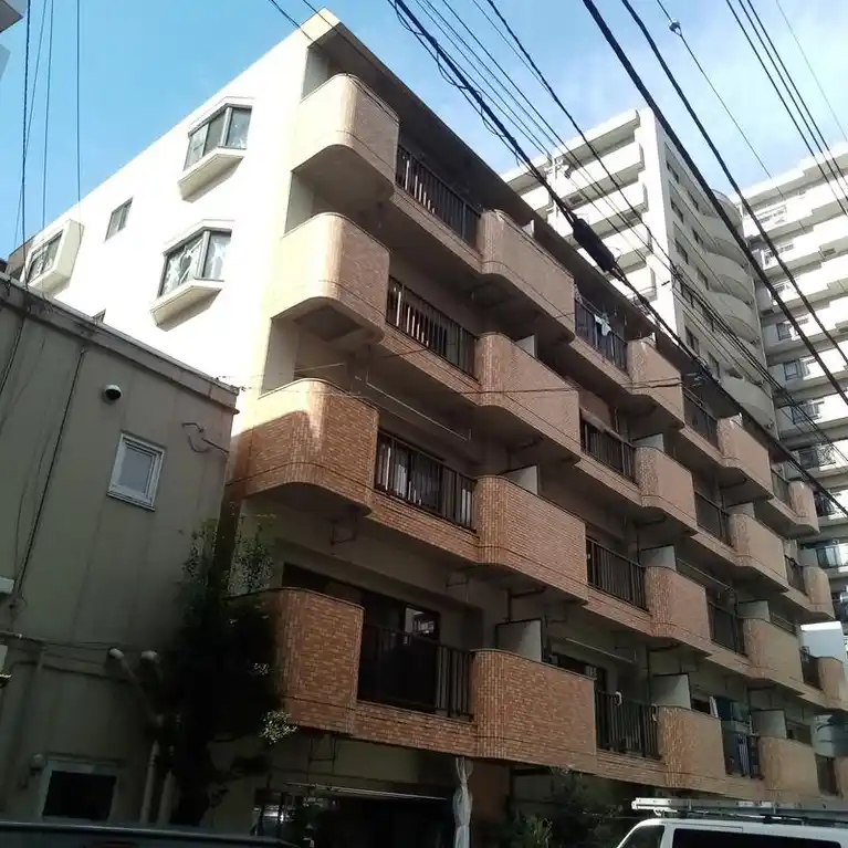 グランドハイム石野 外観